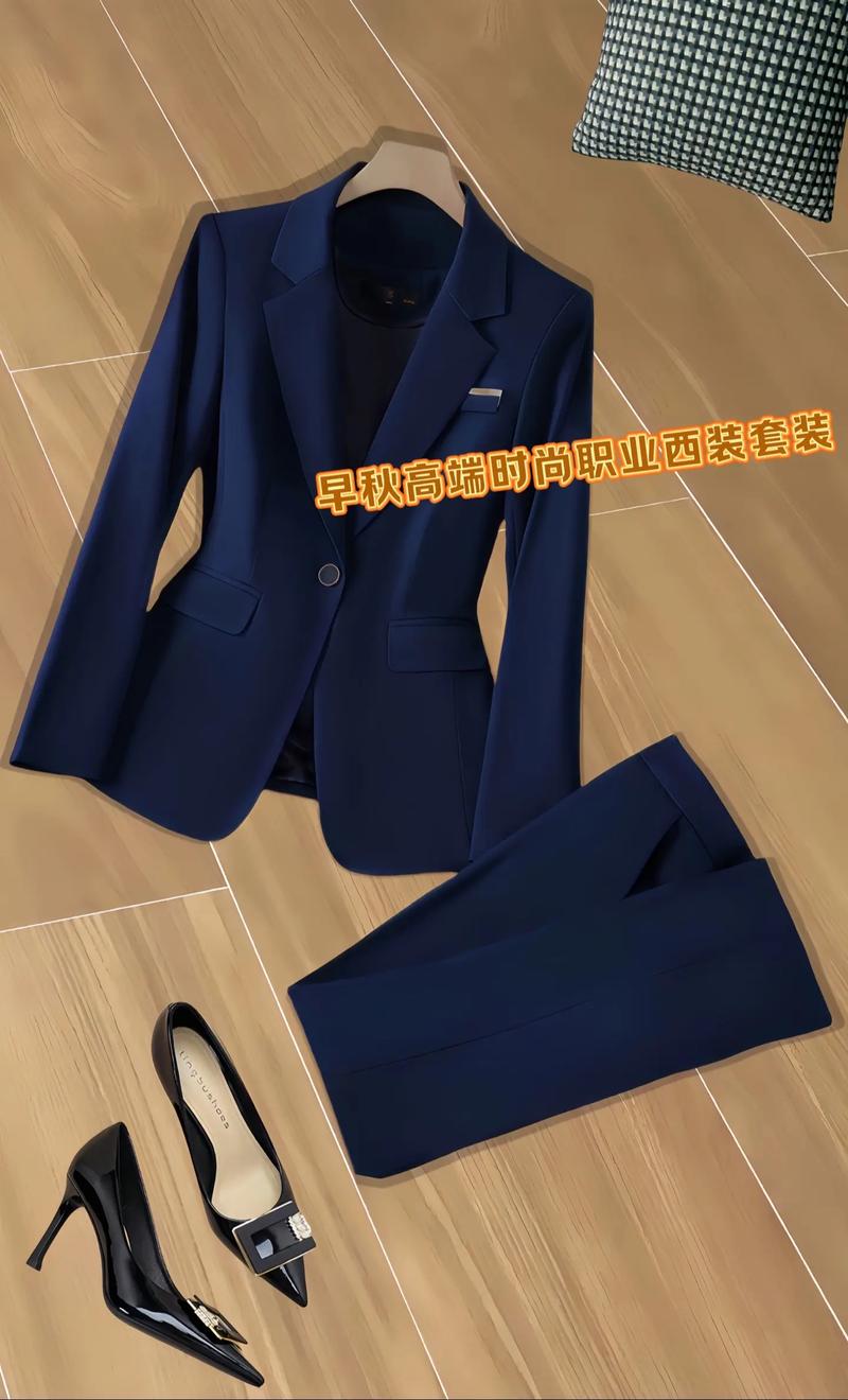 这款高端粉色西装套装女新款职业装主播服装播音主持艺考正装西服套裙